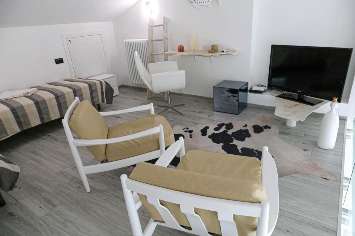 Le Coccinelle Home A 列尔纳 外观 照片